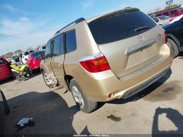 2010 TOYOTA HIGHLANDER 5TDZA3EH9AS006480 Photo 2