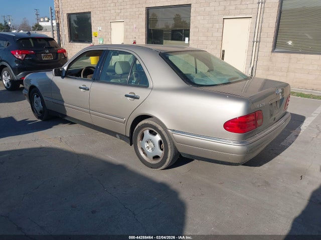 Продаж на аукціоні авто 1999 Mercedes-benz E 320, vin: WDBJF65H6XA920142, номер лоту: 44288464