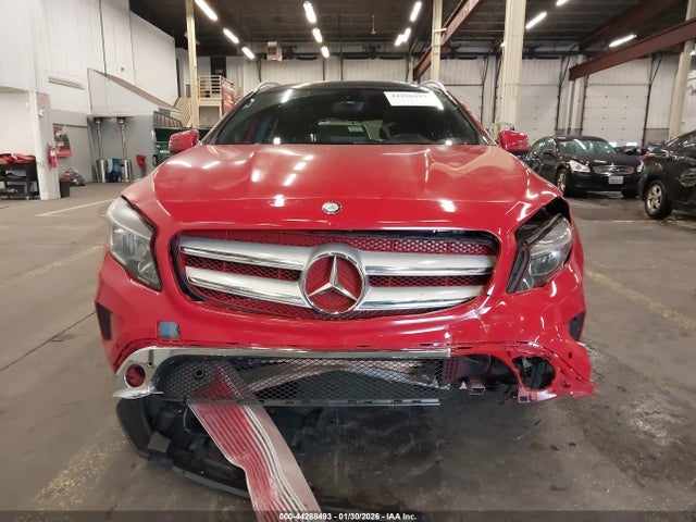WDCTG4GB4GJ208758 Mercedes-Benz Gla 250 4matic