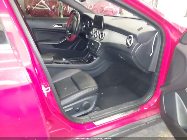 2016 MERCEDES-BENZ GLA 250 WDCTG4GB4GJ208758 Photo 4