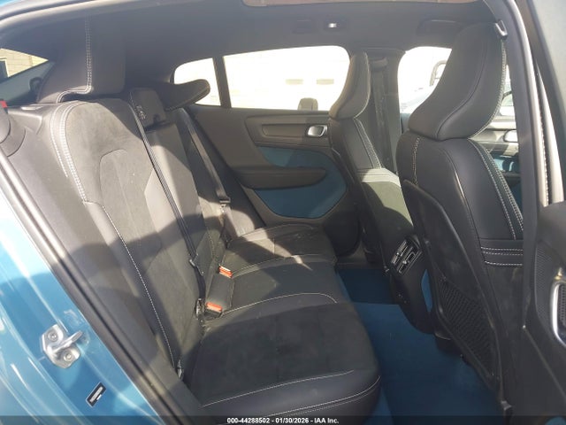 YV4ED3GB9N2000364 Volvo C40 Recharge Pure Electric P8 Ultimate