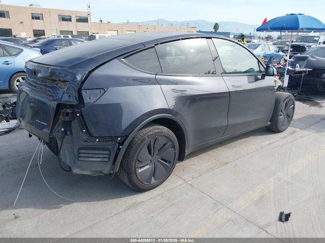 7SAYGDEE1TF341992 Tesla Model Y Long Range Launch Series/premium All-wheel Drive
