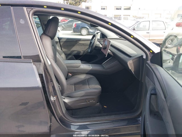 7SAYGDEE1TF341992 Tesla Model Y Long Range Launch Series/premium All-wheel Drive