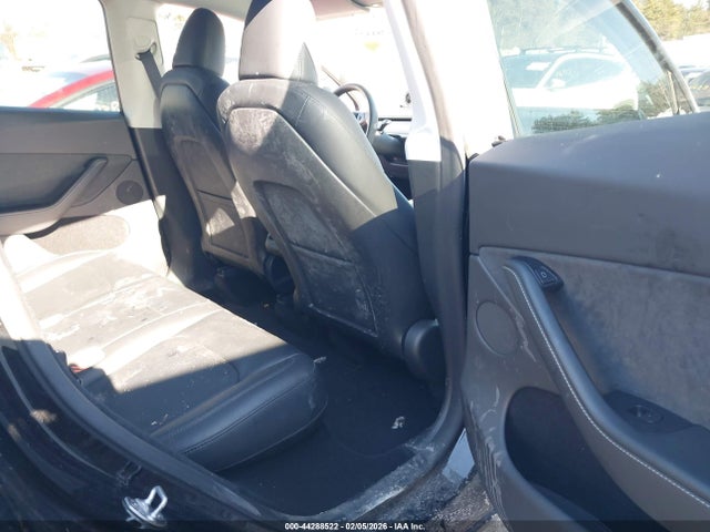 2024 TESLA MODEL Y 7SAYGDEE9RA218821 Photo 7