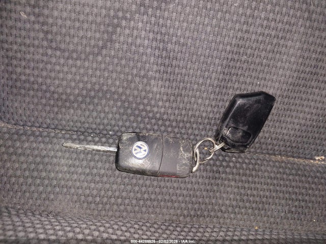 2010 VOLKSWAGEN JETTA 3VWJZ7AJ6AM001594 Photo 10