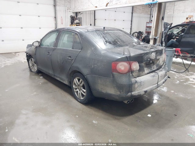 2010 VOLKSWAGEN JETTA 3VWJZ7AJ6AM001594 Photo 2