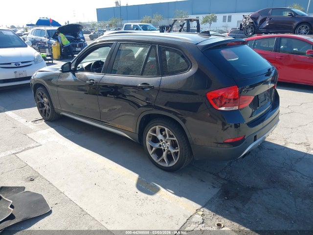 WBAVM1C5XFVZ93989 BMW X1 Sdrive28i