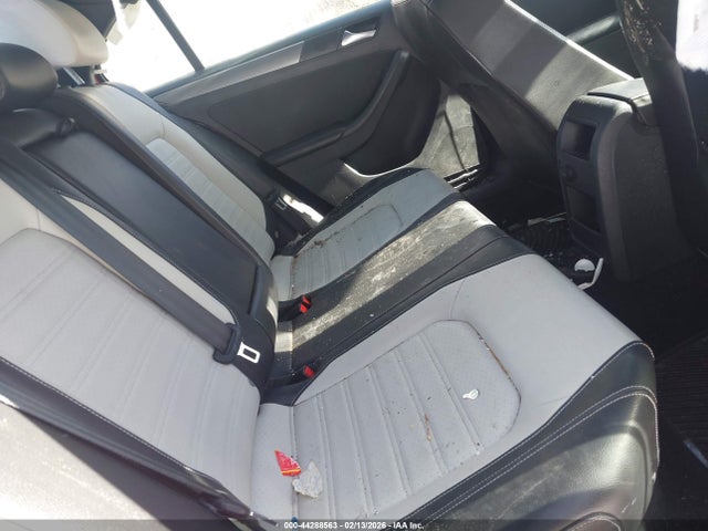 Продаж на аукціоні авто 2016 Volkswagen Jetta 1.8t Sport, vin: 3VWD17AJ4GM239800, номер лоту: 44288563