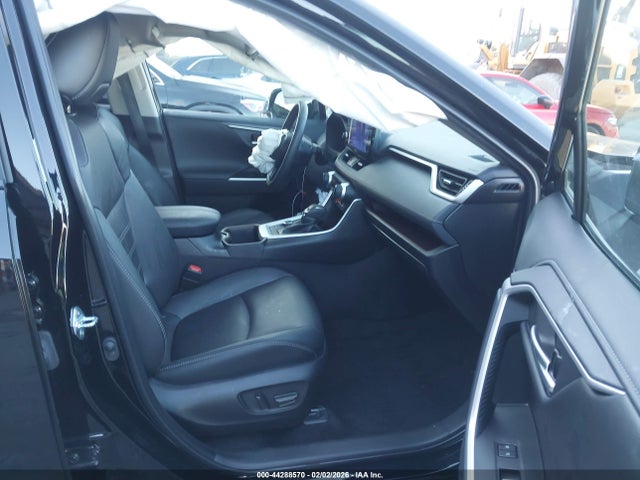 Toyota Rav4 Limited 2025 2T3N1RFV5SW503225 Image 5