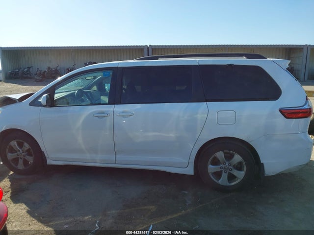 Toyota SIENNA LE 2020 5TDKZ3DC6LS076831 Image 15