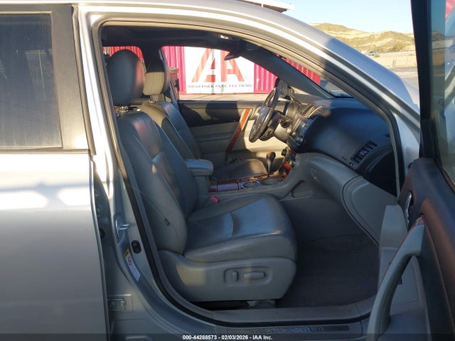 2010 TOYOTA HIGHLANDER JTEYK3EH6A2103602 Photo 4