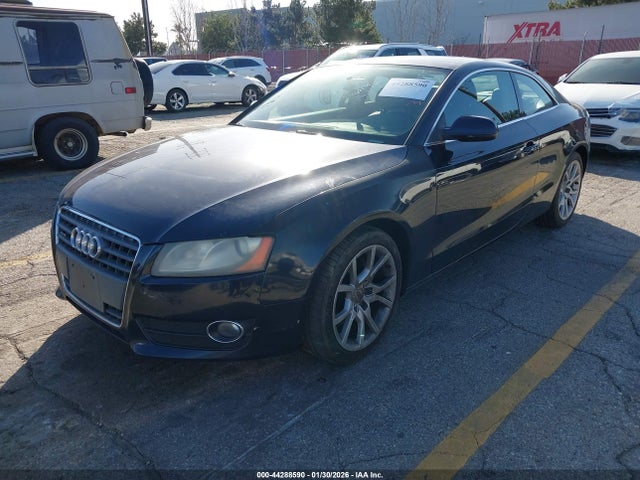 2011 AUDI A5 WAUCFAFR4BA071753 Photo 1