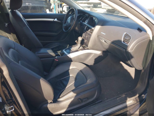 2011 AUDI A5 WAUCFAFR4BA071753 Photo 4