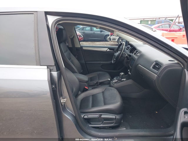 3VWDB7AJ8HM353071 Volkswagen Jetta 1.4t Se