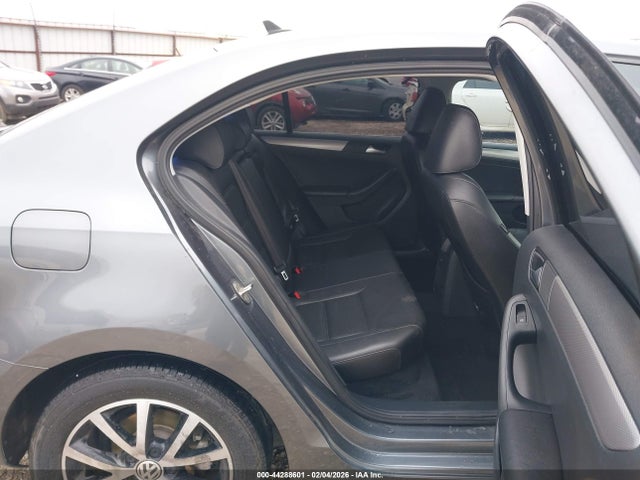 3VWDB7AJ8HM353071 Volkswagen Jetta 1.4t Se