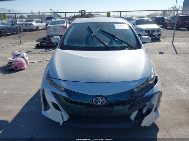 JTDKARFP5H3008099 Toyota Prius Prime Plus