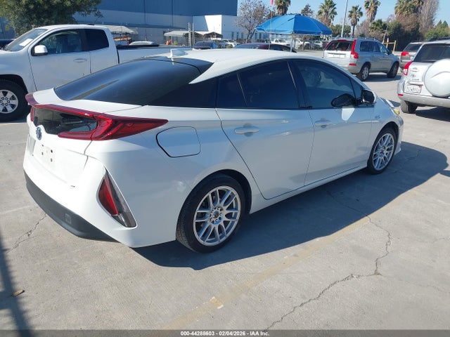 JTDKARFP5H3008099 Toyota Prius Prime Plus