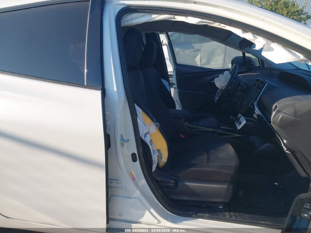 JTDKARFP5H3008099 Toyota Prius Prime Plus