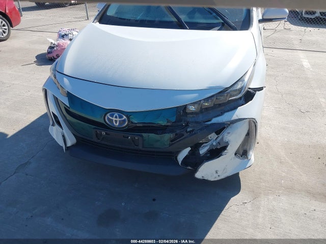 JTDKARFP5H3008099 Toyota Prius Prime Plus