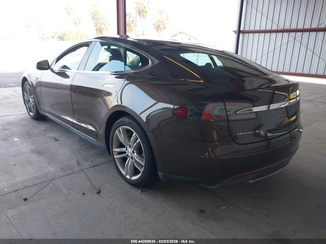 2014 TESLA MODEL S 5YJSA1H19EFP30362 Photo 2