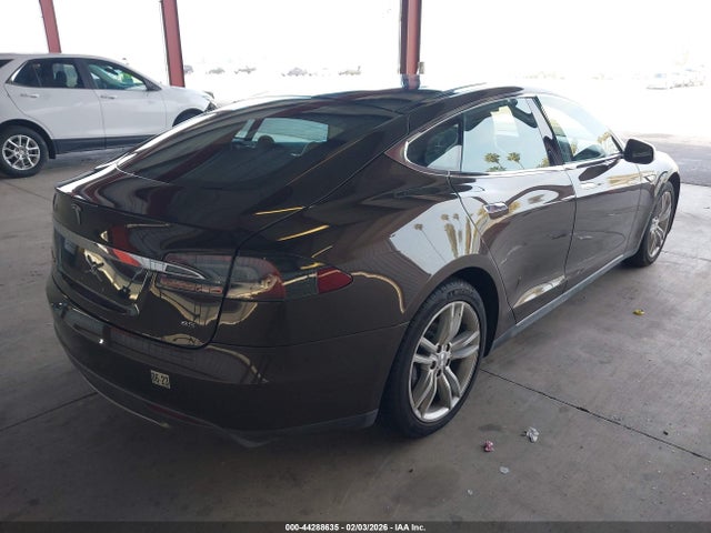 2014 TESLA MODEL S 5YJSA1H19EFP30362 Photo 3