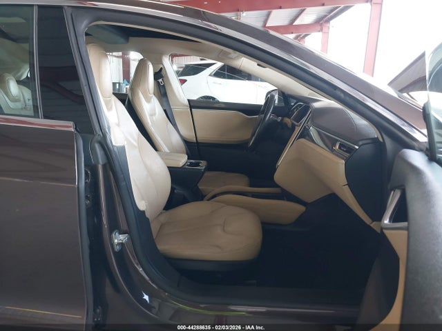 2014 TESLA MODEL S 5YJSA1H19EFP30362 Photo 4
