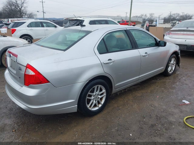 2011 FORD FUSION 3FAHP0GA9BR321900 Photo 3