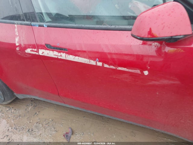 Продажа на аукционе авто 2023 Tesla Model Y Performance Dual Motor All-wheel Drive, vin: 7SAYGDEF4PF762135, номер лота: 44288657