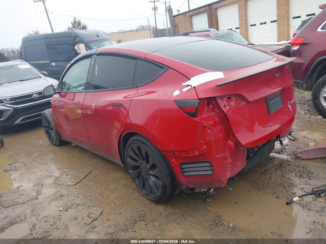 2023 TESLA MODEL Y 7SAYGDEF4PF762135 Photo 2