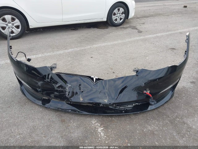 2024 Tesla Model S Long Range მანქანა იყიდება აუქციონზე, vin: 5YJSA1E54RF538893, აუქციონის ნომერი: 44288683
