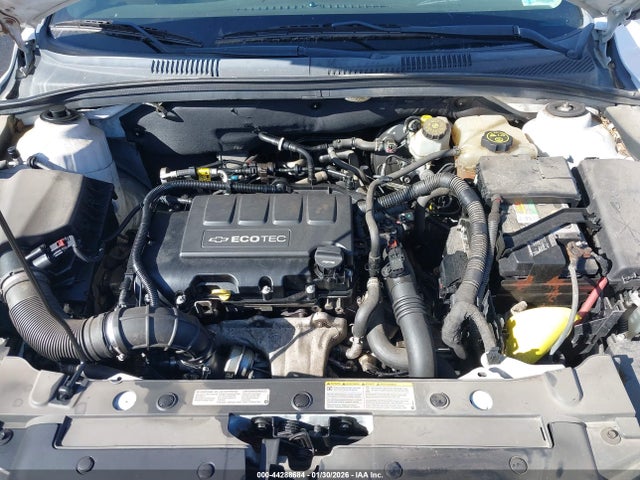 1G1PE5SB6F7181979 Chevrolet Cruze 2lt Auto