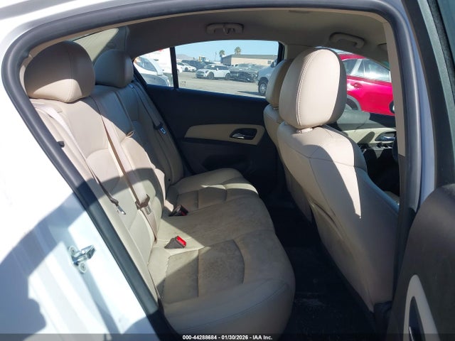 1G1PE5SB6F7181979 Chevrolet Cruze 2lt Auto