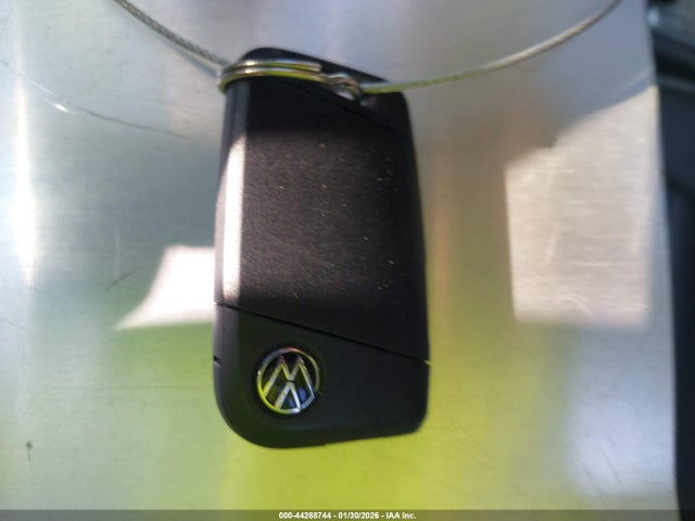 44288744 :رقم المزاد ، 1V2HR2CA9NC523417 vin ، 2022 Volkswagen Atlas 3.6l V6 Se W/technology مزاد بيع