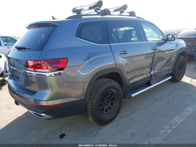 44288744 :رقم المزاد ، 1V2HR2CA9NC523417 vin ، 2022 Volkswagen Atlas 3.6l V6 Se W/technology مزاد بيع