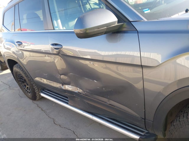 44288744 :رقم المزاد ، 1V2HR2CA9NC523417 vin ، 2022 Volkswagen Atlas 3.6l V6 Se W/technology مزاد بيع