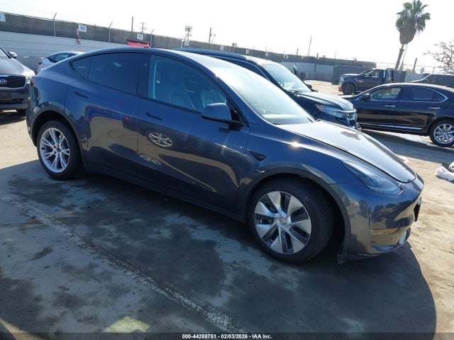 Tesla Model Y Awd/long Range Dual Motor All-wheel Drive 2023 7SAYGDEE3PF866008 головне зображення