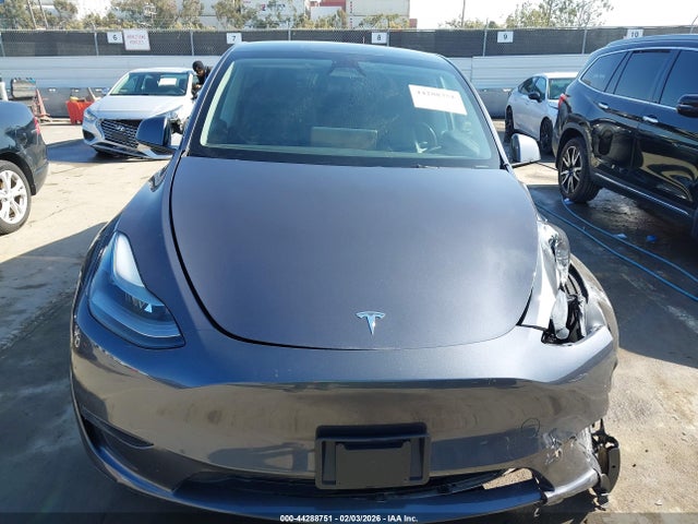 Продажа на аукционе авто 2023 Tesla Model Y Awd/long Range Dual Motor All-wheel Drive, vin: 7SAYGDEE3PF866008, номер лота: 44288751