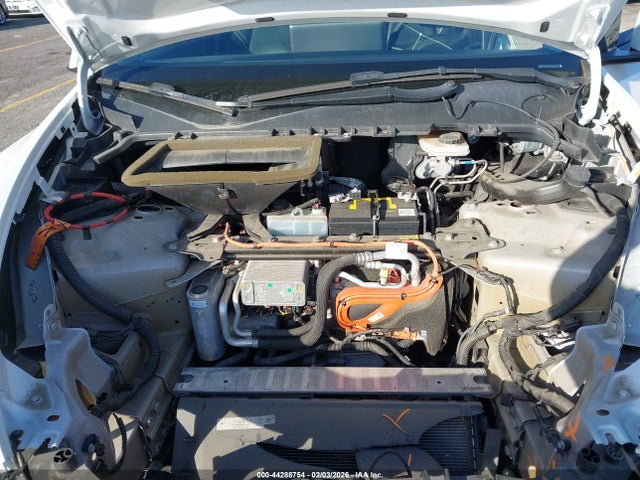 2021 TESLA MODEL Y 5YJYGDEE3MF142120 Photo 9