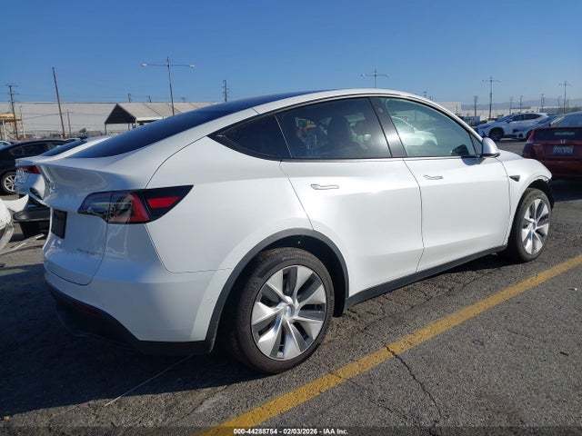 2021 TESLA MODEL Y 5YJYGDEE3MF142120 Photo 3