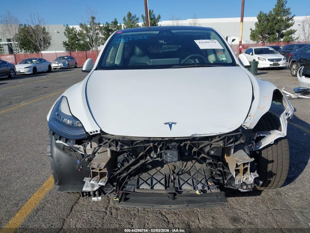 2021 TESLA MODEL Y 5YJYGDEE3MF142120 Photo 5
