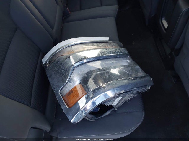 3GCUKREC8GG223928 Chevrolet Silverado 1500 1lt