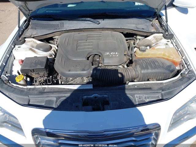 2014 CHRYSLER 300 2C3CCAAG1EH383055 Photo 9