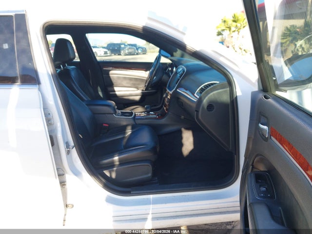 2014 CHRYSLER 300 2C3CCAAG1EH383055 Photo 4