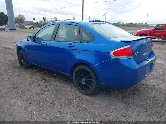 2010 FORD FOCUS 1FAHP3GN3AW104455 Photo 2