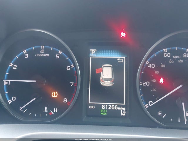 JTMZFREV0HJ111247 Toyota RAV4 LE