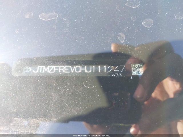 JTMZFREV0HJ111247 Toyota RAV4 LE