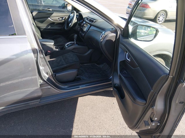 5N1AT2MT6FC876425 Nissan ROGUE SV