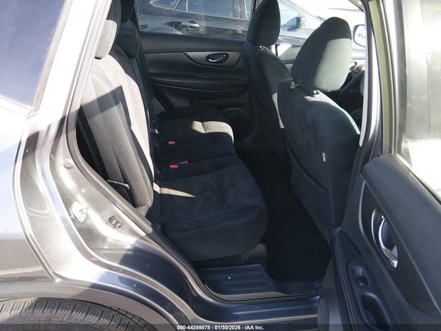 5N1AT2MT6FC876425 Nissan ROGUE SV