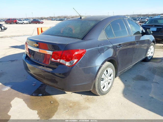 1G1PA5SH2F7197600 Chevrolet Cruze Ls Auto