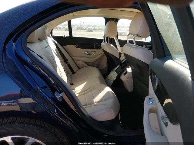 55SWF4KB8GU143383 Mercedes-Benz C 300 4matic